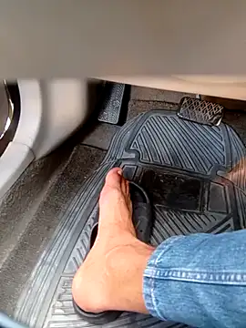 UnreadyChutzpa webcam