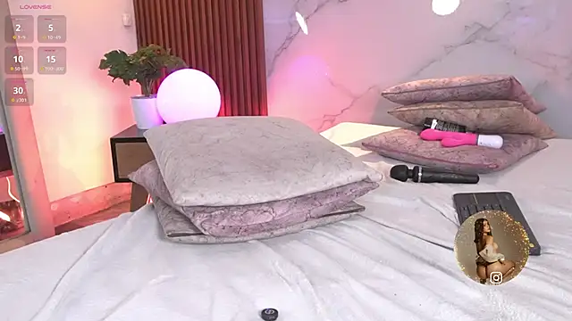 SophieCollins_1 webcam