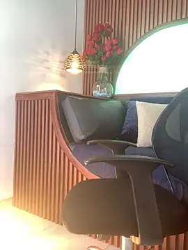 Donovan_Desmond webcam