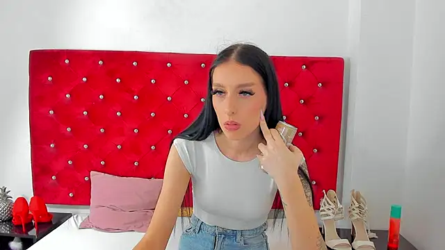 PleasureJasmine webcam