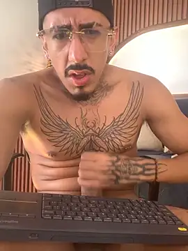 Donovan_Desmond webcam