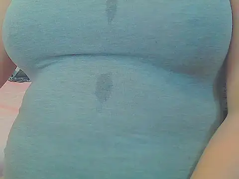 keepmepregnantT webcam