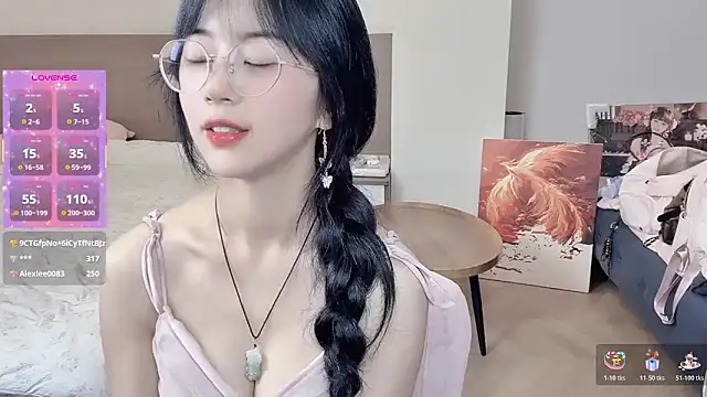 美女-ruoruo-在线直播