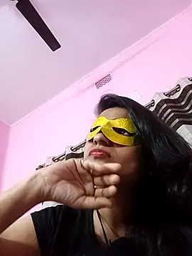 gullapi - Gullapi's free webcam - UK Sex Cams