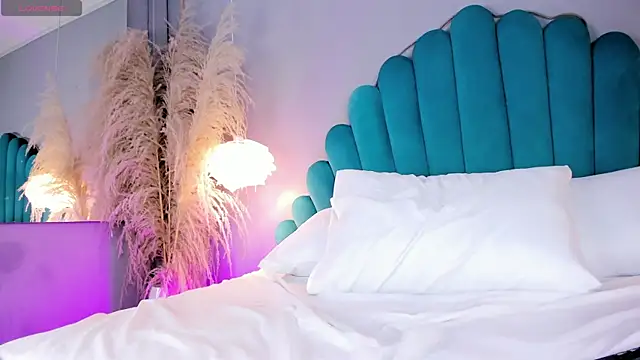 AlassiaHocthner webcam