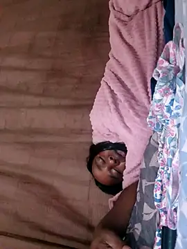 Hellentrans24's room