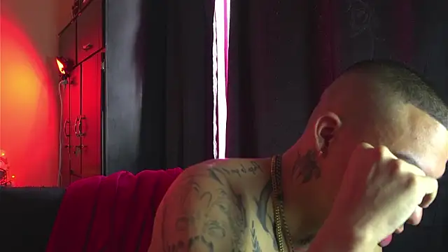 AlphaMasterXxx webcam