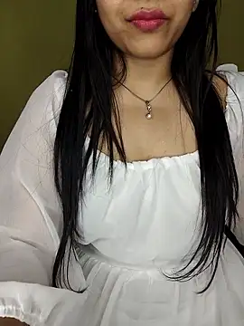 Webcam Model (Ishaa_03)  is live.Free join now!