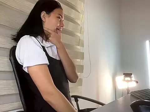 bliinkii_and_luka_ webcam