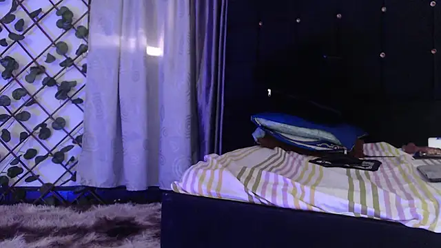 charlotte_brawn webcam