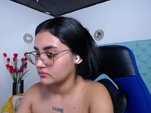 kathe-mills235 webcam