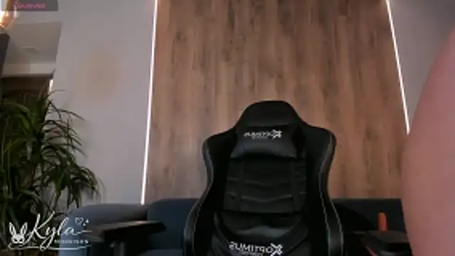 KylaMorrison webcam