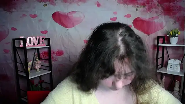 NeonilaLisova webcam