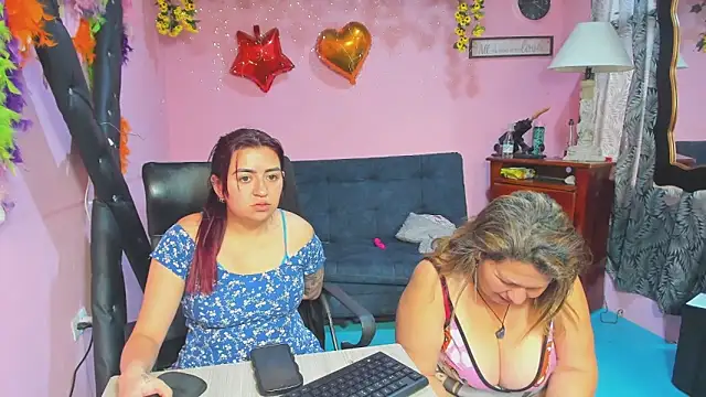 lesbiancuple webcam
