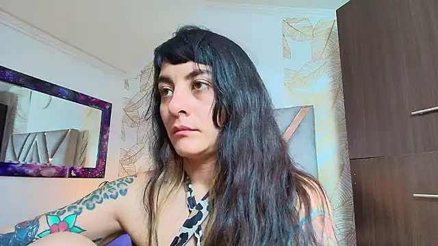 Naughty_Kittenm webcam