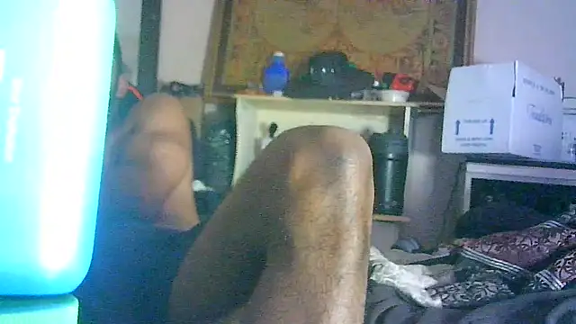 ON3YOULLN3VER_FIR3 webcam