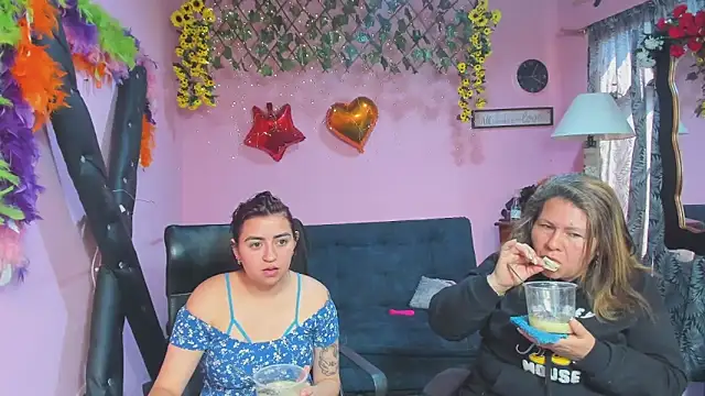 lesbiancuple webcam