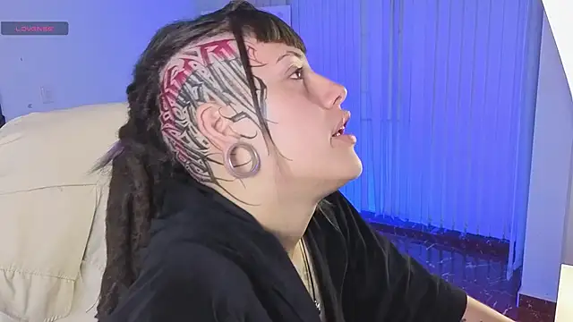 _sharlotte777 webcam