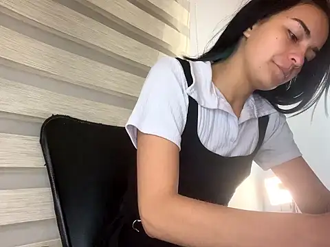 bliinkii_and_luka_ webcam