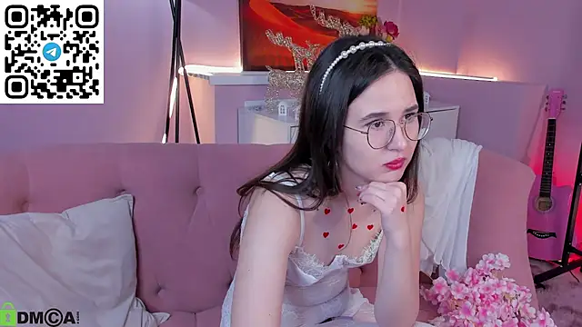 leylamirage - Leylamirage's free webcam - UK Sex Cams