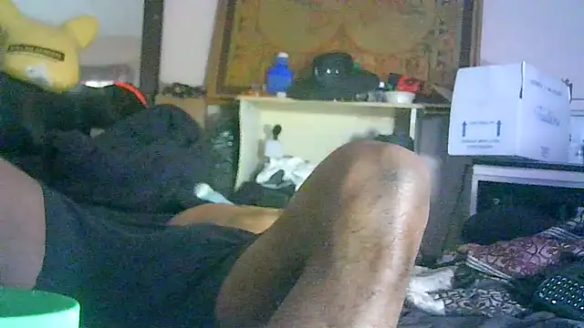 ON3YOULLN3VER_FIR3 webcam