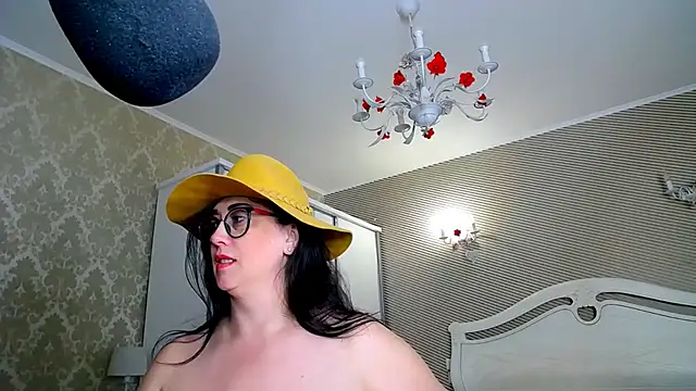 Evelyn_Shy webcam