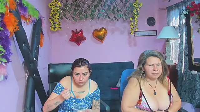 lesbiancuple webcam