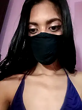 priyasexy1100 webcam