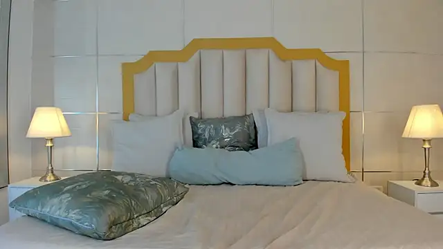 Crystal_Rose__ webcam