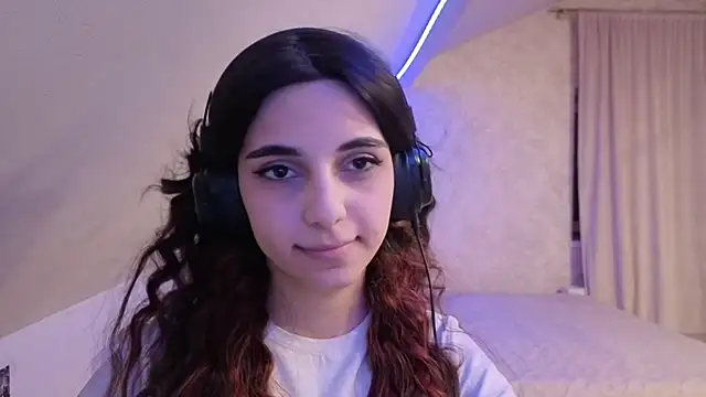 Blissmissataeses webcam