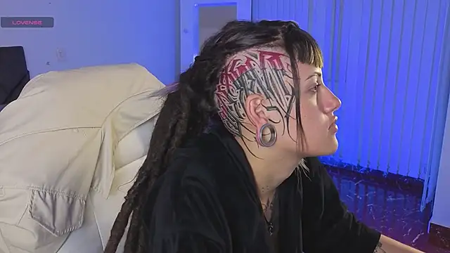 _sharlotte777 webcam