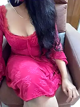 Webcam Model (Roja-Telugu777)  is live.Free join now!
