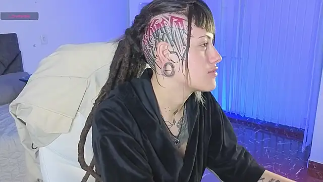 _sharlotte777 webcam