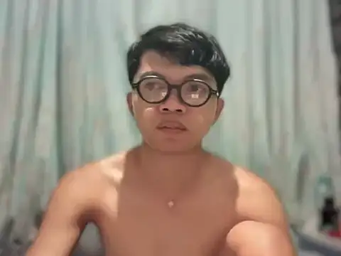 petiteasianxxx webcam