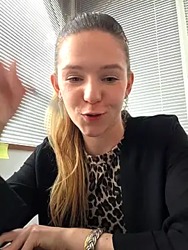 lucie_mehott's live cam