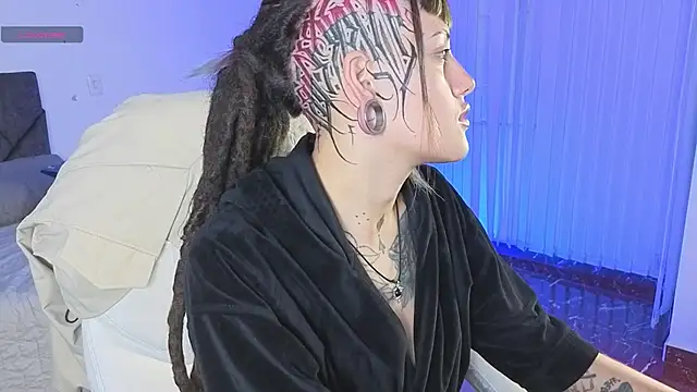 _sharlotte777 webcam