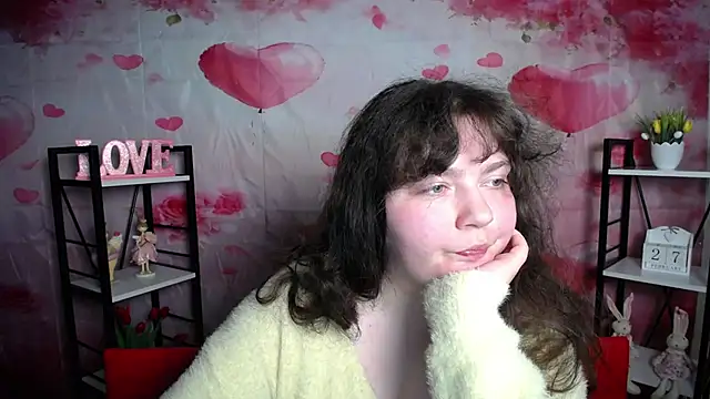 NeonilaLisova webcam