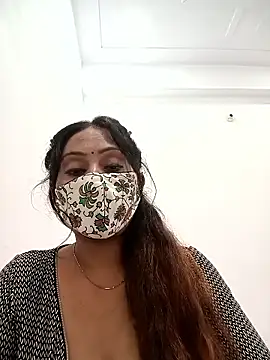 Webcam Model (Your-Sasha7)  is live.Free join now!