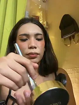 SideChick_Bunny's room