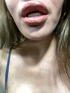 HugeKatarinaTS webcam