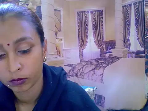 IndianSexyButt webcam