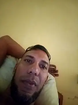 UnreadyChutzpa webcam