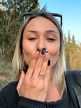 petrouchkaaa_'s live cam