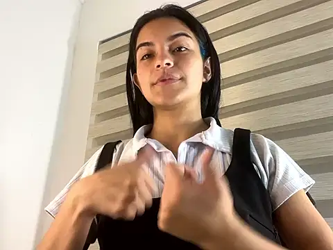 bliinkii_and_luka_ webcam