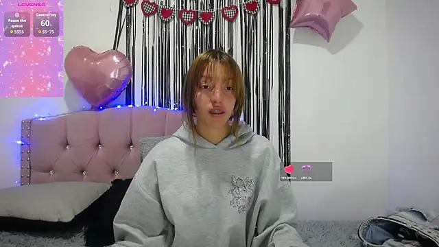 emily_cooper_pym webcam