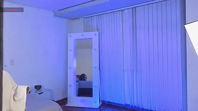 _sharlotte777 webcam