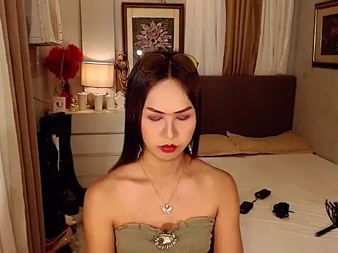 Nathalieheartt webcam