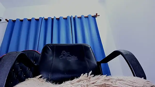 Cordelia_Perlman webcam