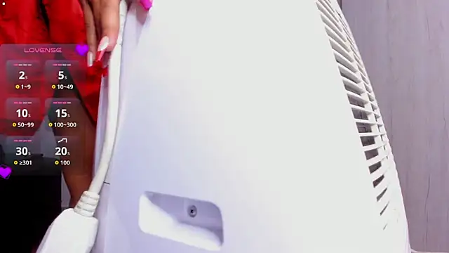 Adaira_Wealth webcam