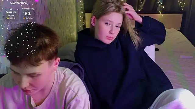 Girls_Fingers webcam